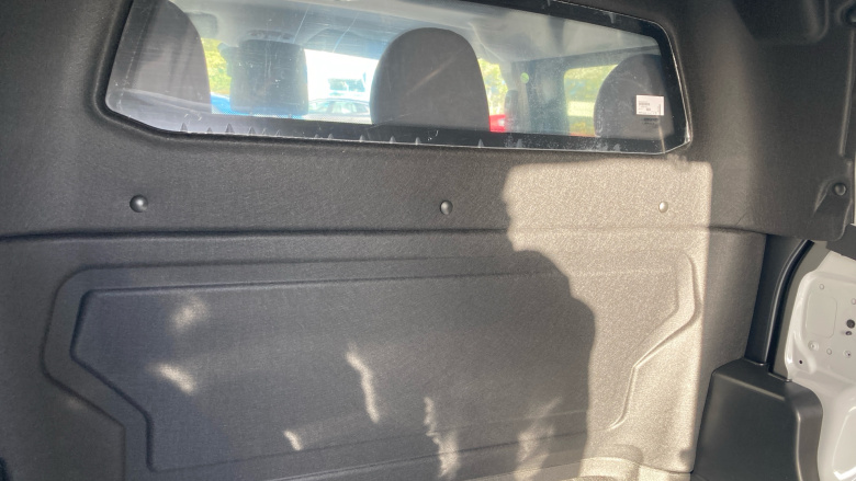 Vauxhall Vivaro L2 Diesel 2.0 Turbo D 145 Prime H1 Double Cab